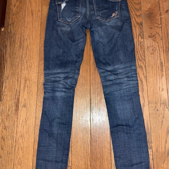 Express Jeans. Distressed. Stretchy. Mid rise. Size 2. - Picture 4 of 4